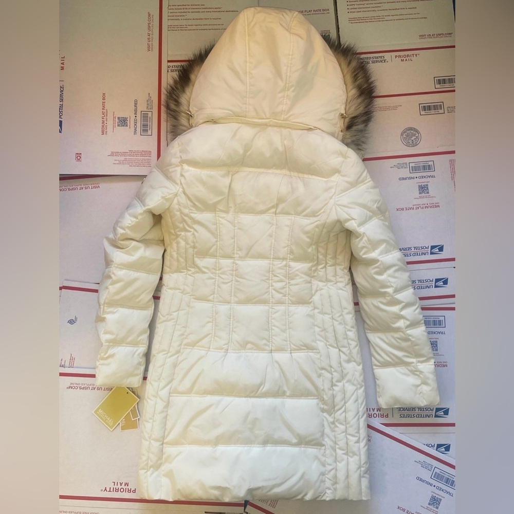 STUNNING 💅❄ Michael Kors Bone White MK Mid-Length Fur Puffer Jacket Coat $360 - Picture 6 of 15